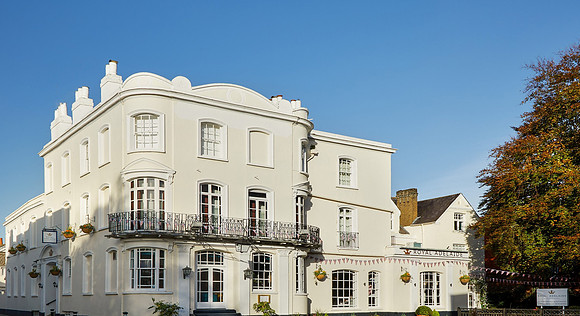 Royal Adelaide front of hotel, image credit Royal Adelaide