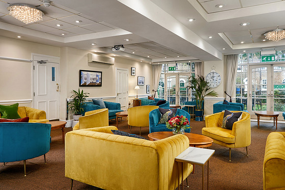Royal Adelaide guest lounge, image credit Royal Adelaide