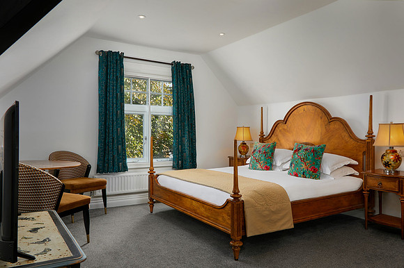 Royal Adelaide Hotel double bedroom, image credit Royal Adelaide